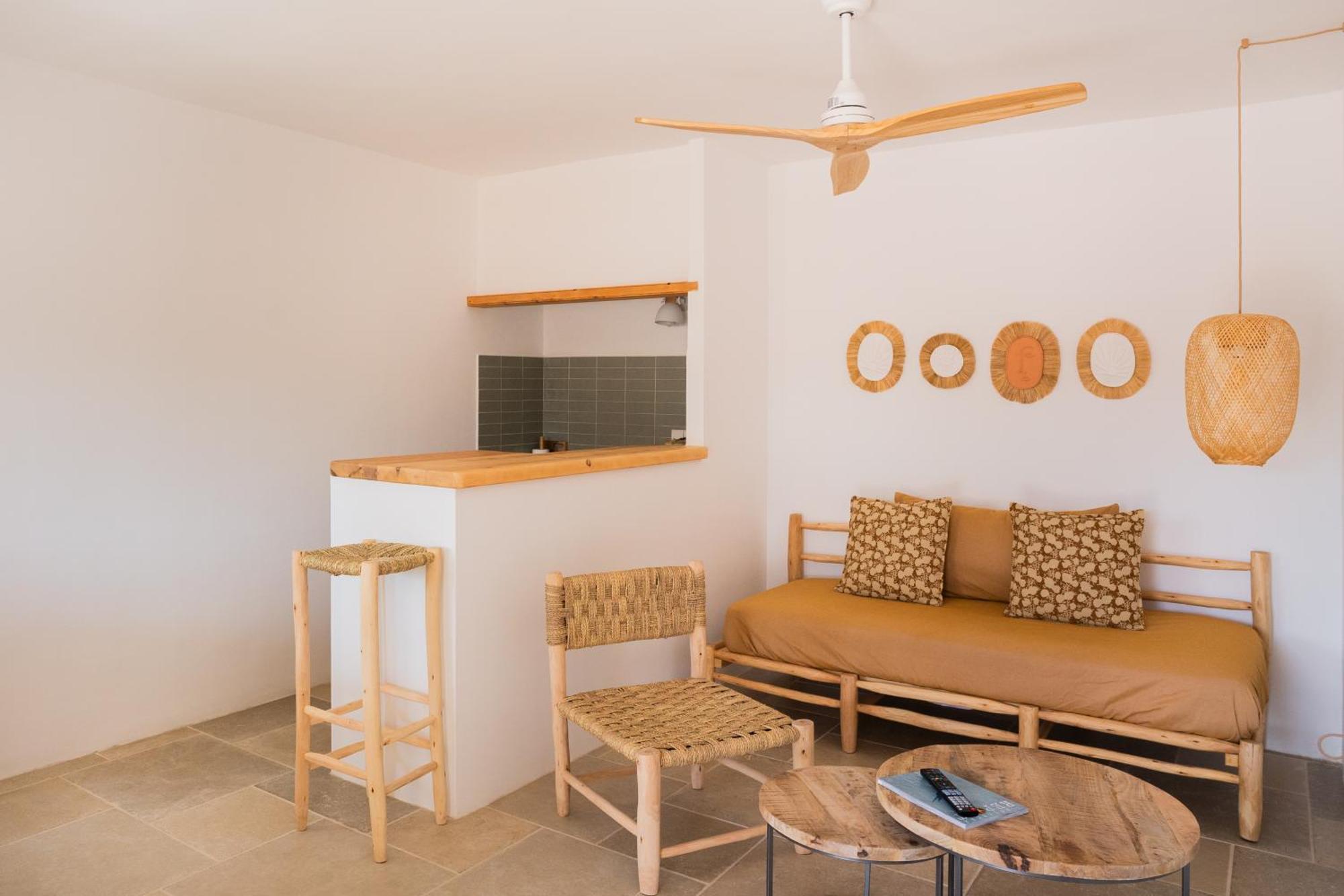 Apartamentos Punta Rasa Cala Saona Buitenkant foto